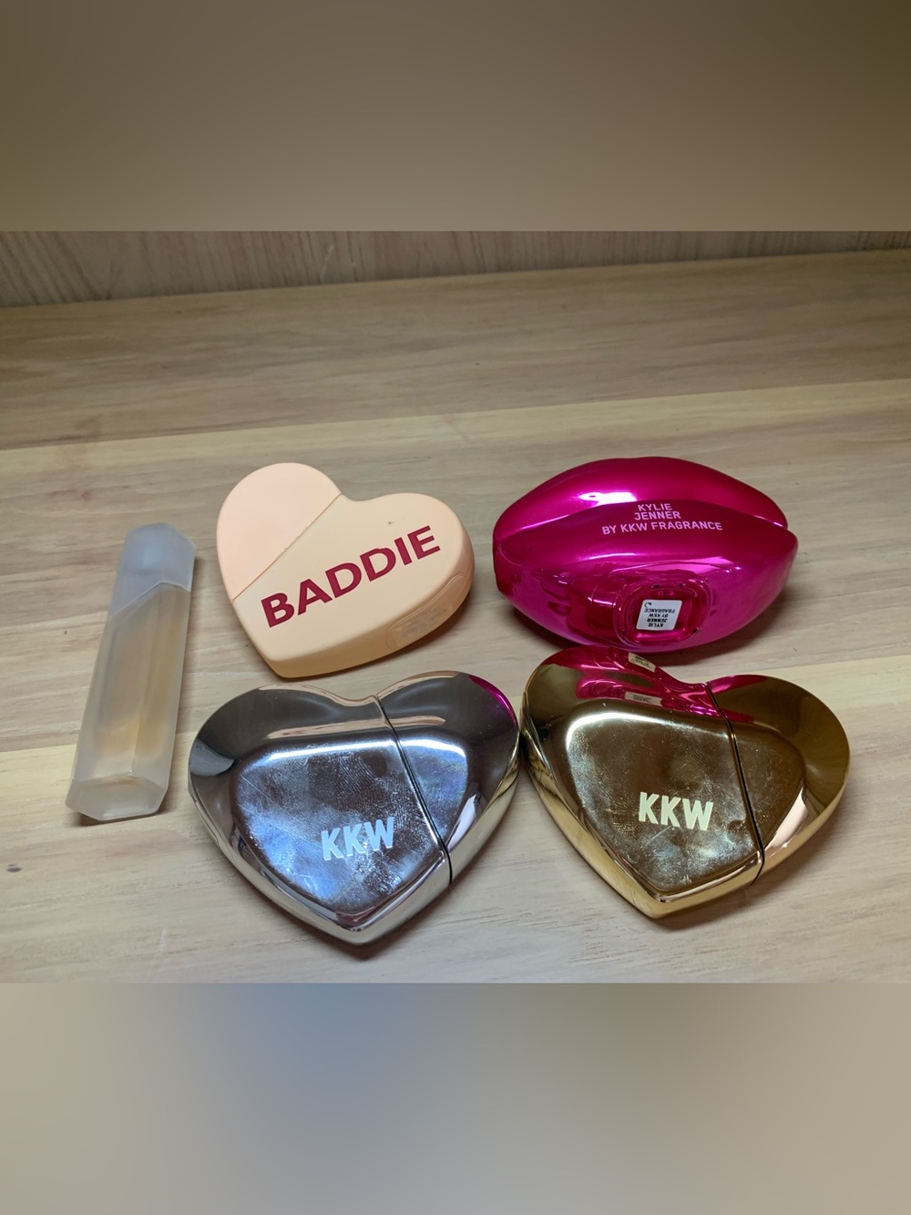 KKW BEAUTY DISCONTINUED RARE 5 PIECE FRAGRANCE BUNDLE!